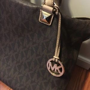 Michael Kors signature bag micheal Kors Purse